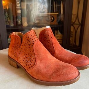 Women's Burnt Orange Barossa Suede Ankle Boots